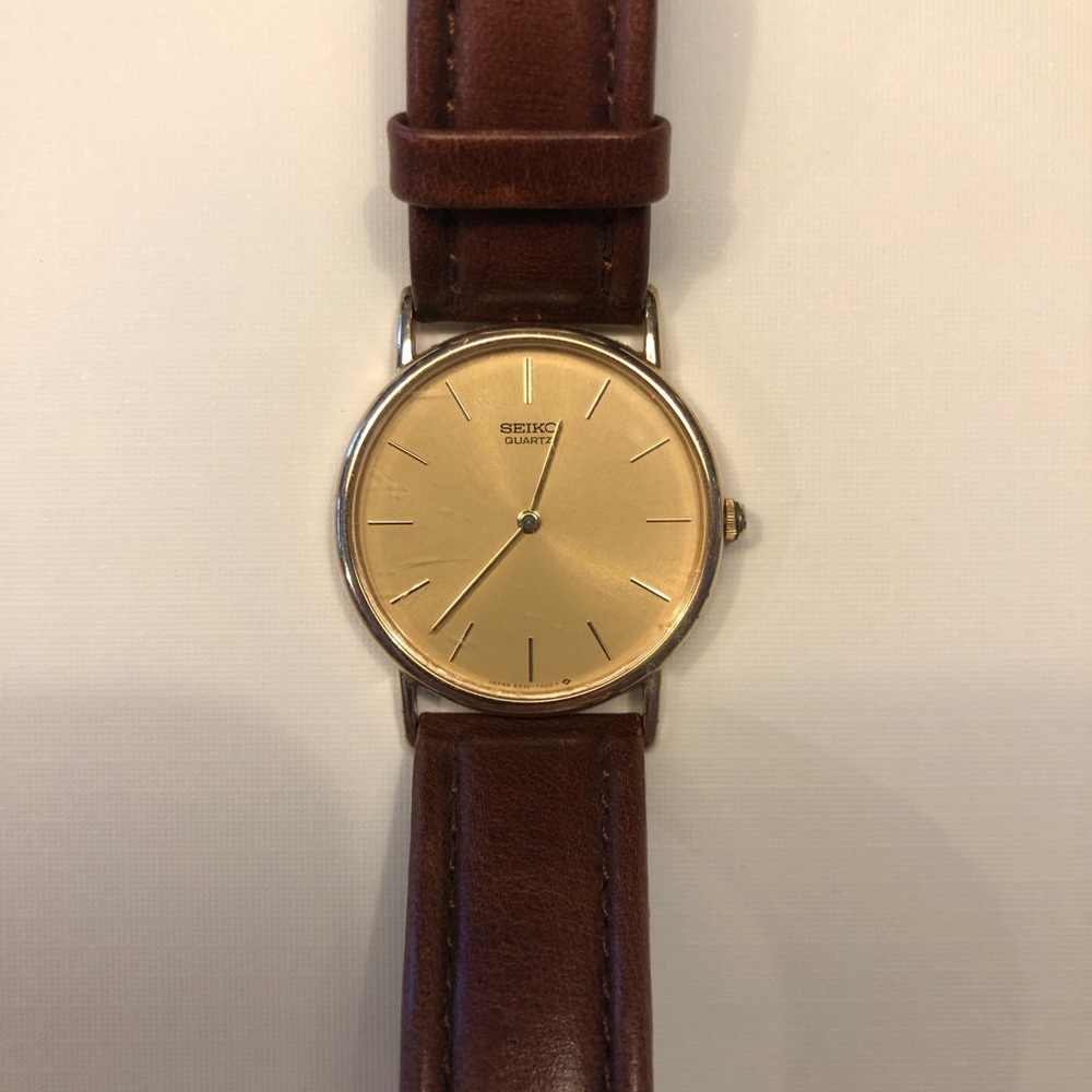1989’s Seiko Quartz men’s watch with brown leather